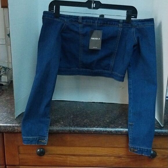 FOREVER 21 "Off The Shoulder" Denim Blouse...SIZE XS - Picture 4 of 6